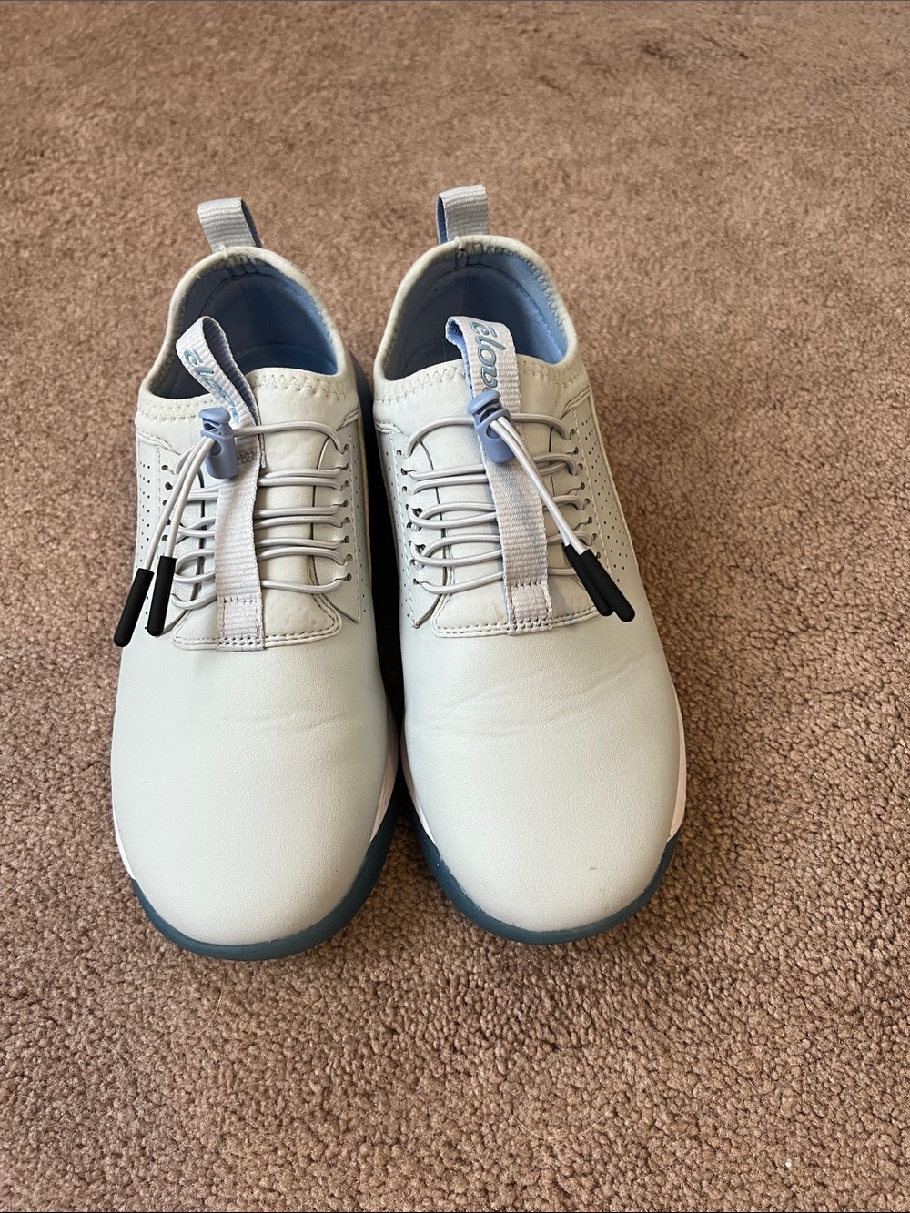 CLOVE Women's Classic Wide
Grey Matter size 6